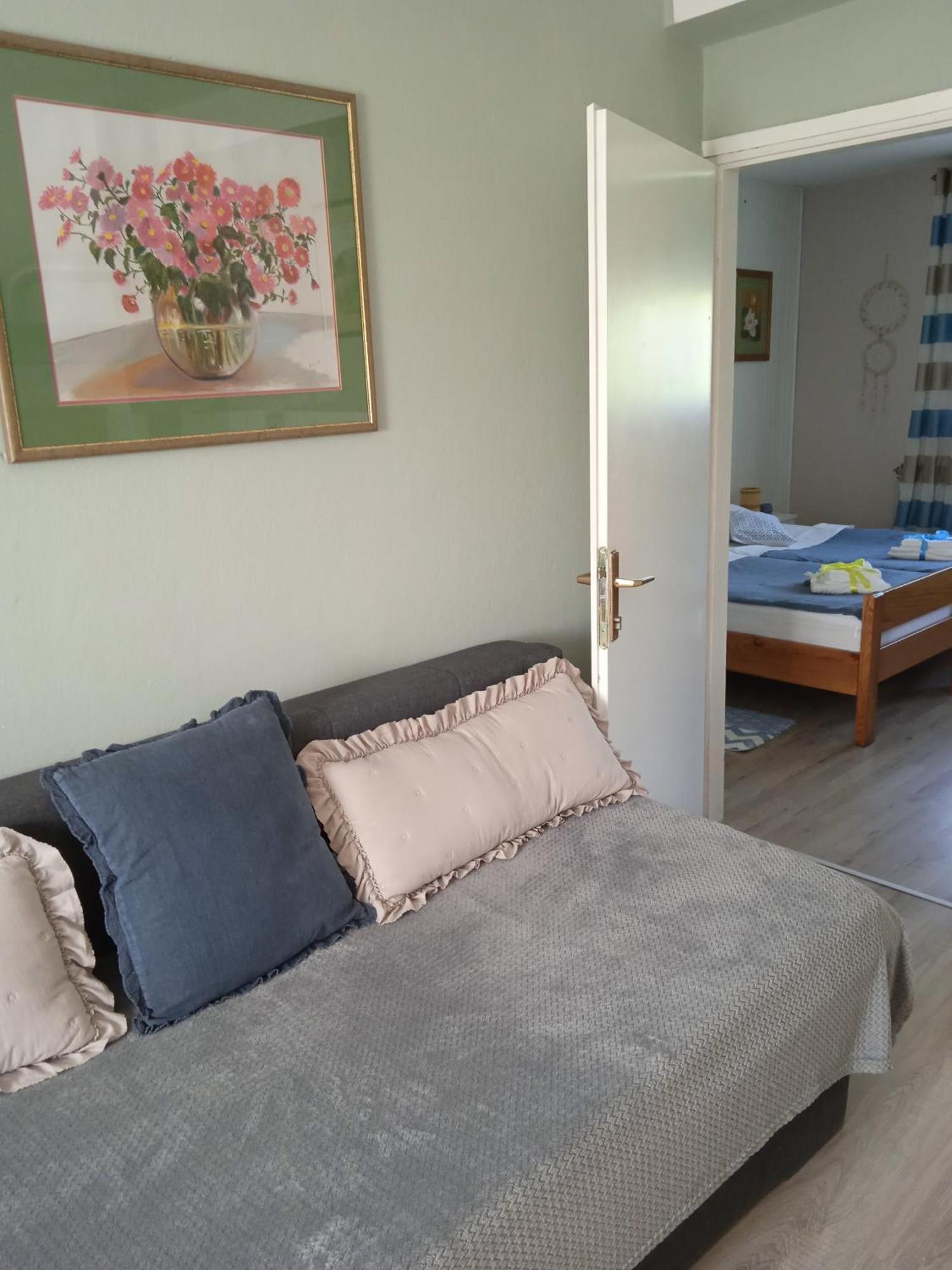 Studio Luna Appartement Karlovac Esterno foto